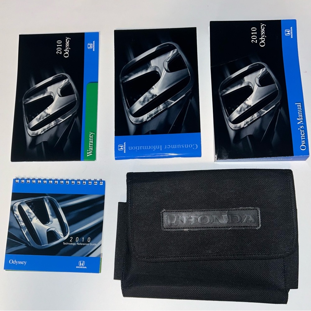 2010 Honda Odyssey Minivan Owners
Manual Set With Case OEM